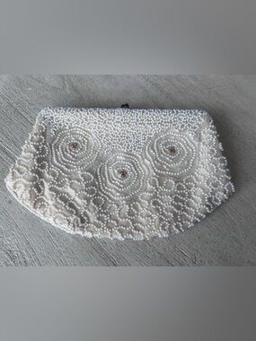 Vintage Walborg Hand Made Belgium Off White Beaded Clutch Hand Bag Gold Clasp